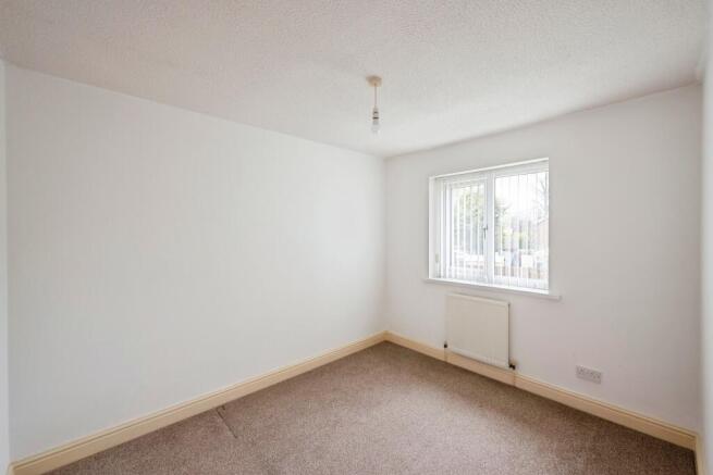 Semi-Detached for sale Image 12