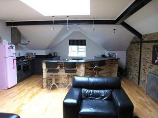 Kitchen/Lounge