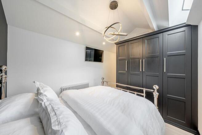 2 bed Detached for sale Image 11