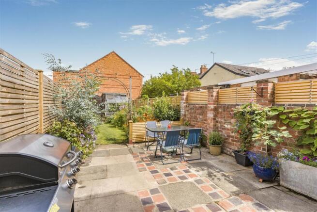 104 West Street, Banbury-13.jpg