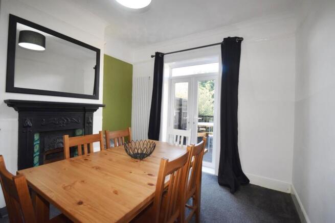 DINING ROOM.JPG