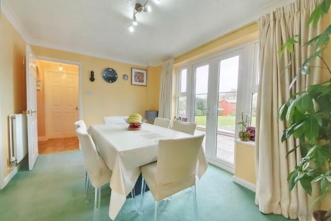 Dining Room.jpg