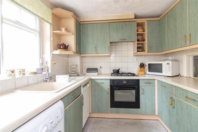 Kitchen 8 1 x 7 6