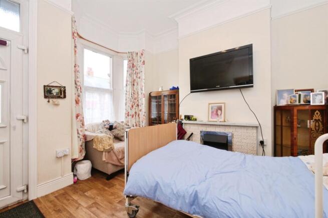 2 bed Terraced for sale Image 7