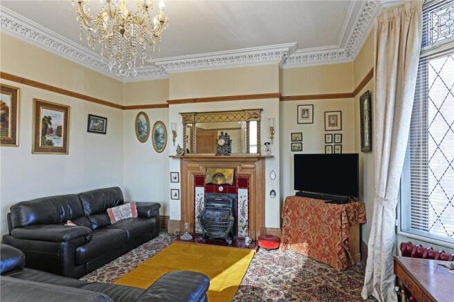 4 bed Detached for sale Image 8