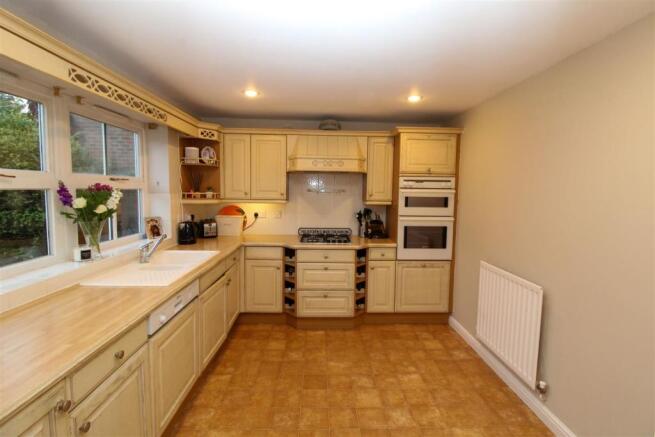 Kitchen/Breakfast Room