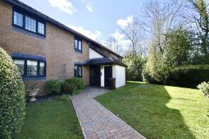 8, Campbell Close, Yateley GU46 6GZ