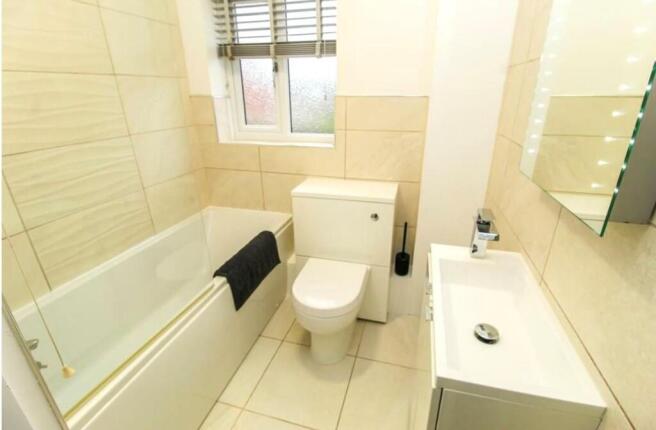 BATHROOM/W.C.
