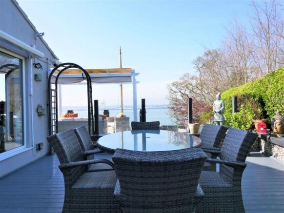 ALFRESCO DINING1