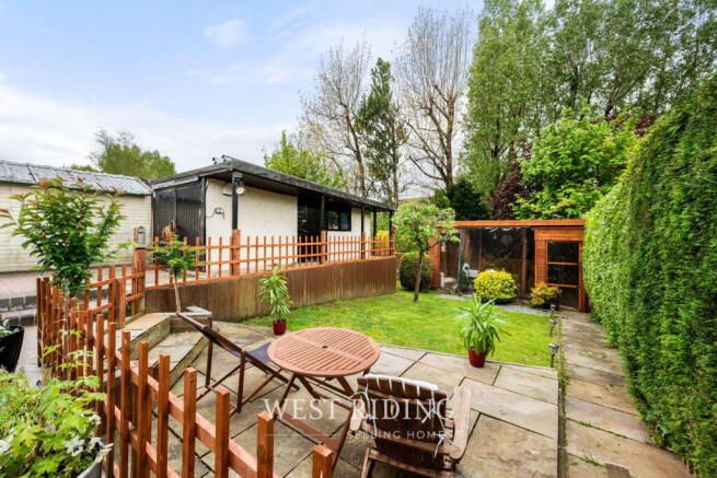 Regent Drive, Mossley, Ashton-Under-Lyne photo 4
