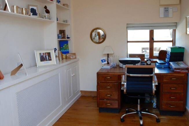 Photo 9