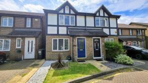 36, Francisco Close, Chafford Hundred, Grays RM16 6YD