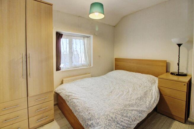 3 bed Semi-Detached for sale Image 8