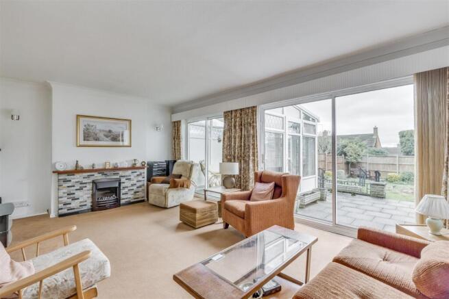 Grovelands Avenue 38-18.jpg