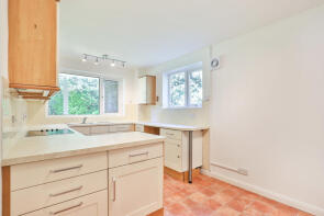 32, 21 Gleneagles, The Avenue, Poole BH13 6HH