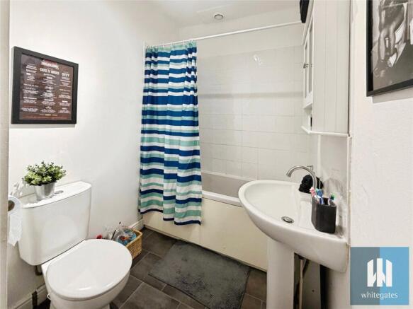 2 bed Terraced for sale Image 5