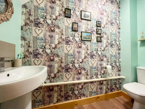 Cloakroom WC