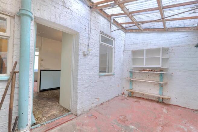 2 bed Terraced for sale Image 10