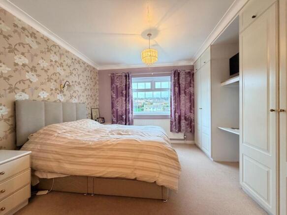 3 bed Detached for sale Image 12
