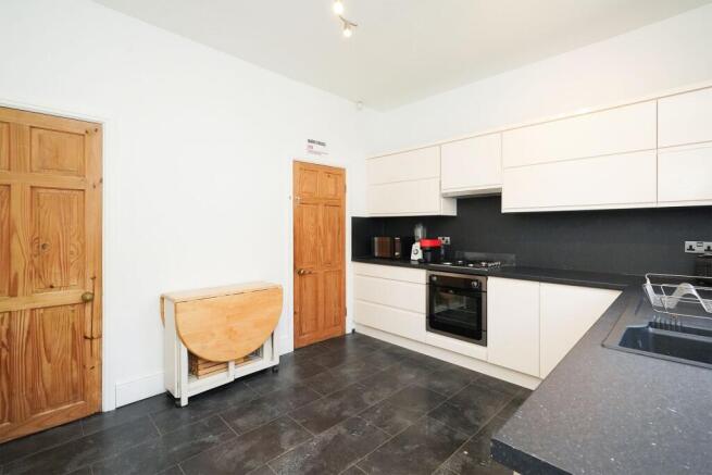 3 bed Terraced for sale Image 6