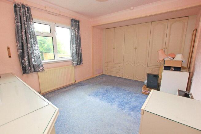 2 bed Detached for sale Image 9