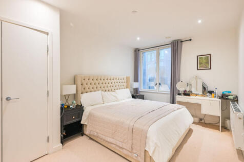 Mare Apartments, Royal Docks, LONDON, E16
