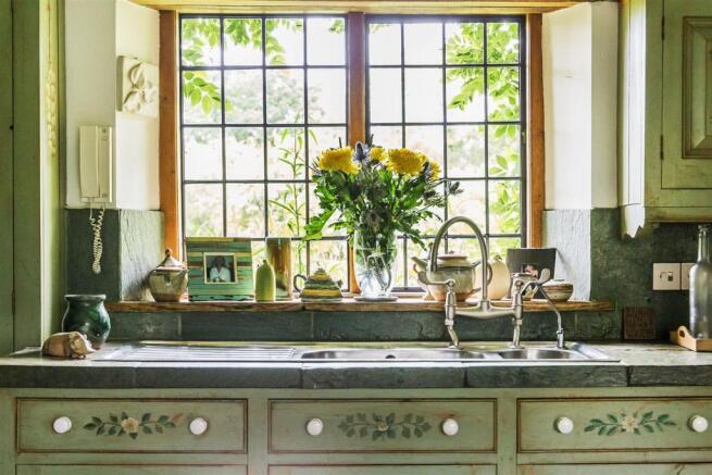 house. estate agency Cranleigh Barhatch Farm