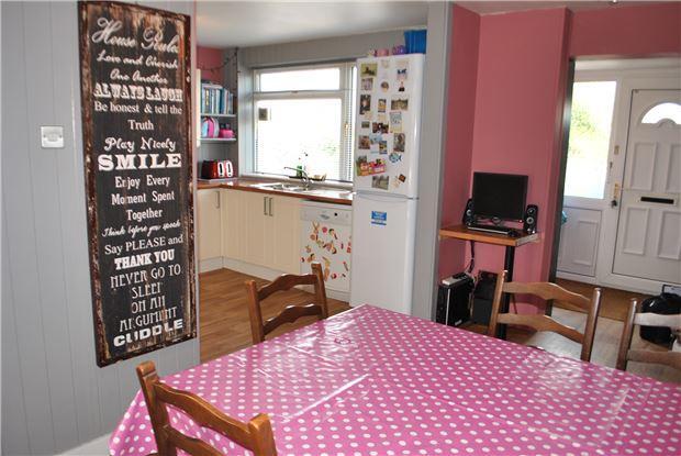 Diner/Kitchen