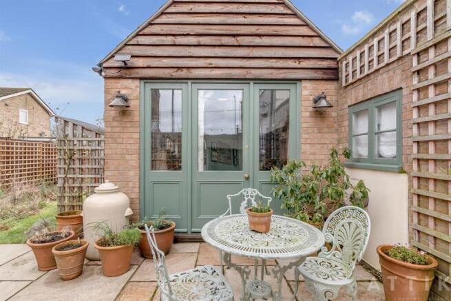 Attik 9 St Johns Road, Bungay NR35, 1DH (46).jpg