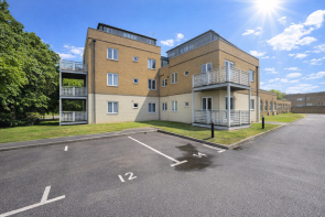 8, 1 Admiral House, St Georges Walk, Gosport PO12 1FS