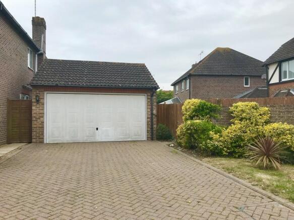 11 Windsor Drive ...