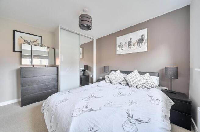 3 bed Semi-Detached for sale Image 12