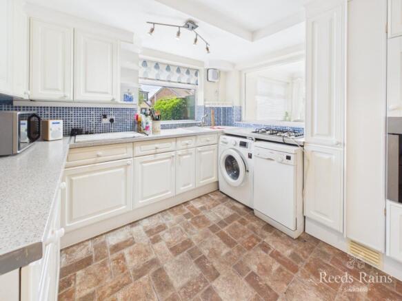 Whitby Avenue, Guisborough, North Yorkshire, TS14 photo 4