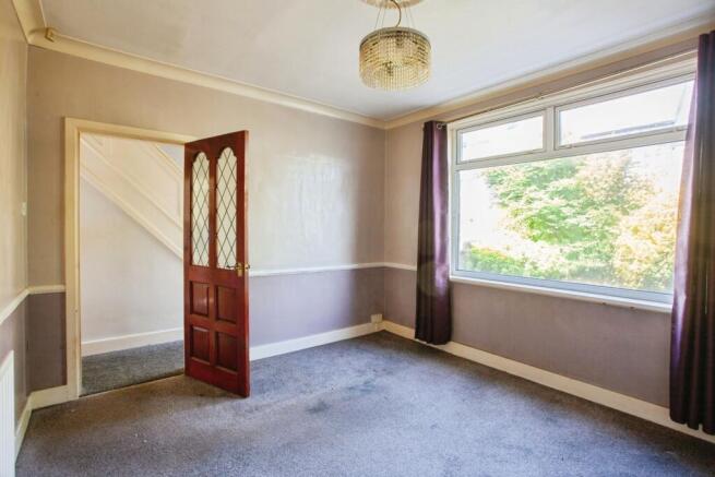 3 bed House for sale Image 4