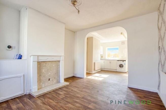 Lounge / Kitchen