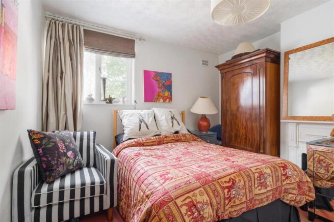 3 bed Semi-Detached for sale Image 9