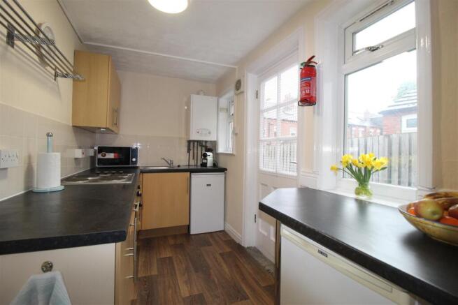 1 bed Apartment to rent Image 4