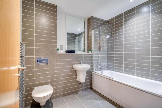 4 bed Town House for sale Image 12
