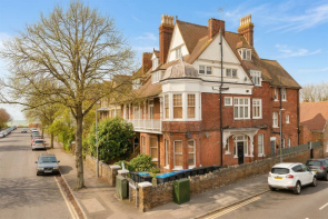 1, 28 Pilar Court, Roxburgh Road, Westgate-on-sea CT8 8RX