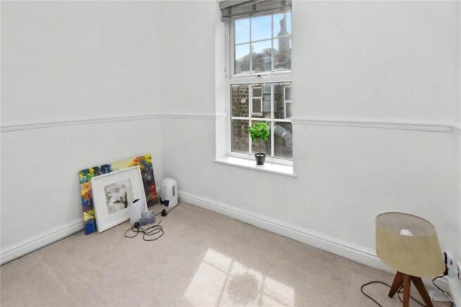 2 bed Terraced for sale Image 12