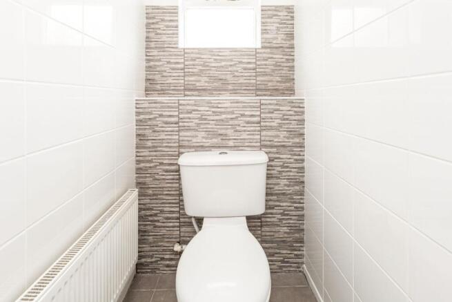 Cloakroom/wc