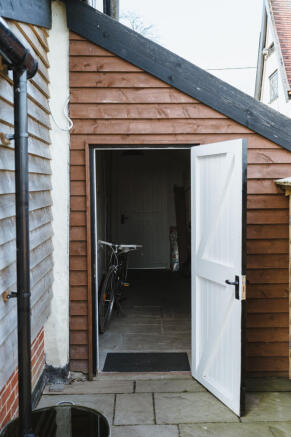 37 - Andy Billman - INI - Shepherds Cottage 202...