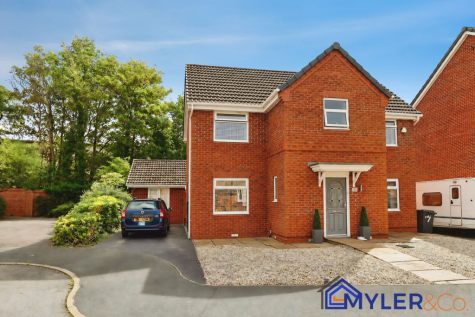Maplewood Close, Widnes, WA8