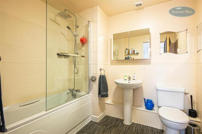 2 bed Apartment for sale Image 8