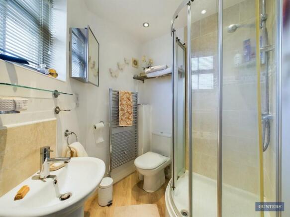 3 bed Terraced for sale Image 9
