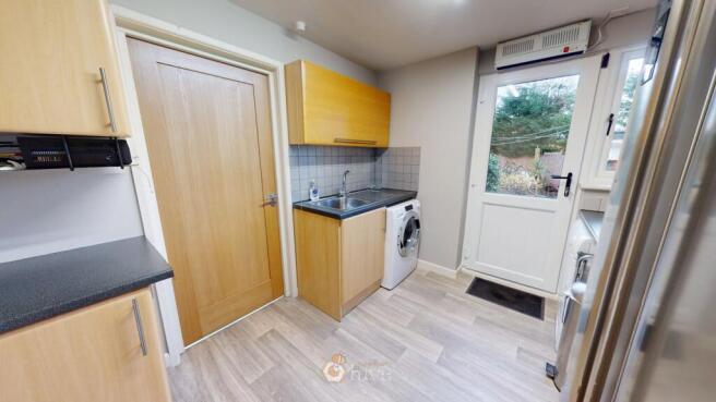 4 bed Detached for sale Image 10