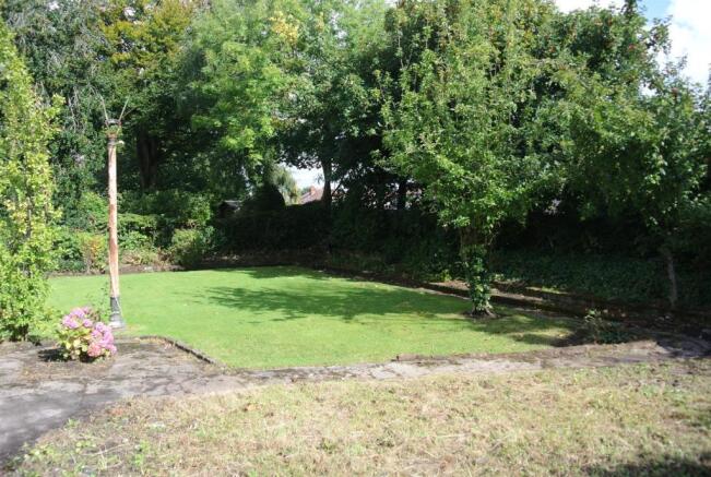 Side & Rear Gardens