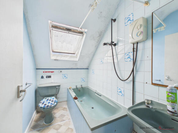 4 bed Apartment for sale Image 10