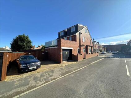 'The Old Corner Shop', The Croft, Filey