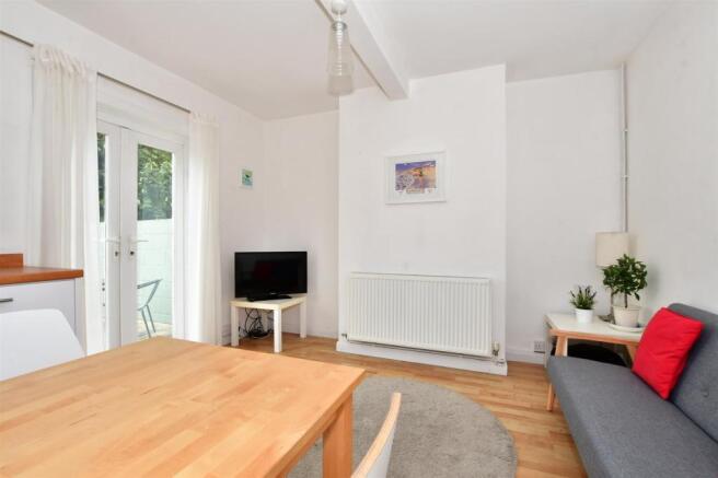 Kitchen/ Living Area